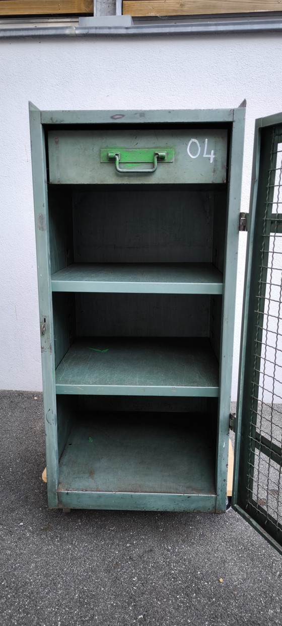 Image 1 of Workshop furniture