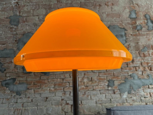 Vintage LYFA Denmark oranje gele Space Age vloerlamp – ca. 1960/70 – vloerlampen, Metal, Plastic (photo 2 of 9)