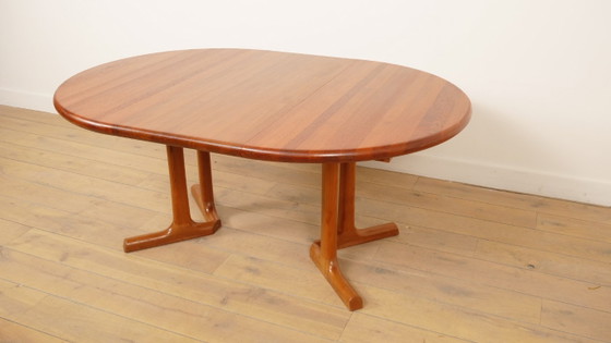 Vintage Extendable Round Dining Table | Dyrlund | Solid Teak | Danish | – Wood (photo 10 of 11)