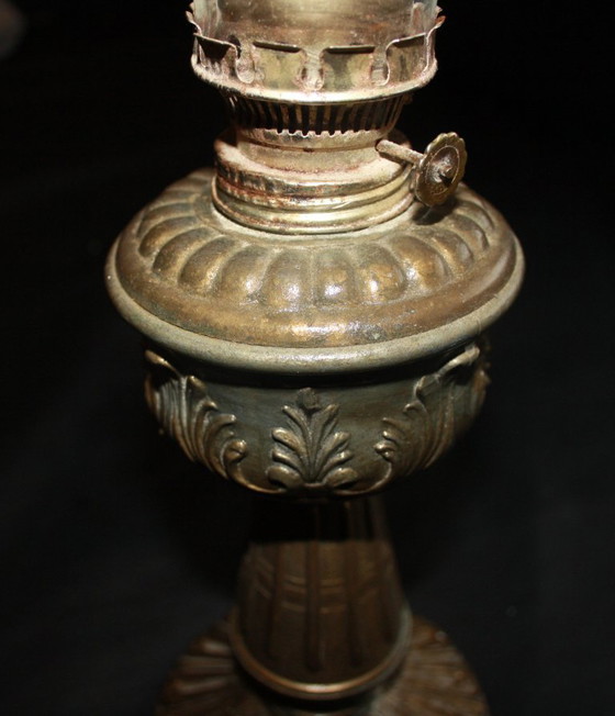 Image 1 of Lampada a cherosene antica in ottone – altezza 50 cm – Pezzo unico da collezione