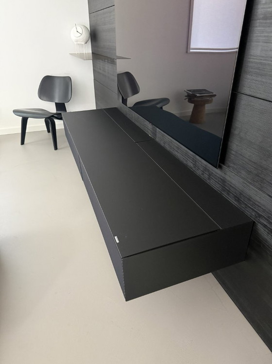 Image 1 of Spektraler Wandschrank Typ Ameno (+ Soundausrüstung)