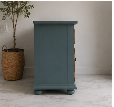 Image 1 of Massiver Eichenschrank/Sideboard, einzigartig in Petrolblau