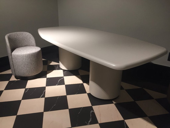 Image 1 of Gio Pagani Tafel – Capsulecollectie 'Een dag uit het leven' | Mat gelakt hout met krijtafwerking | Showroommodel