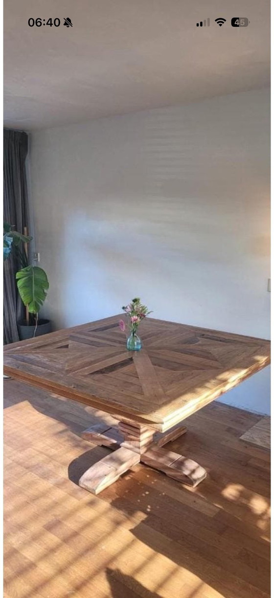 Image 1 of Mesa de comedor cuadrada de madera 150-150
