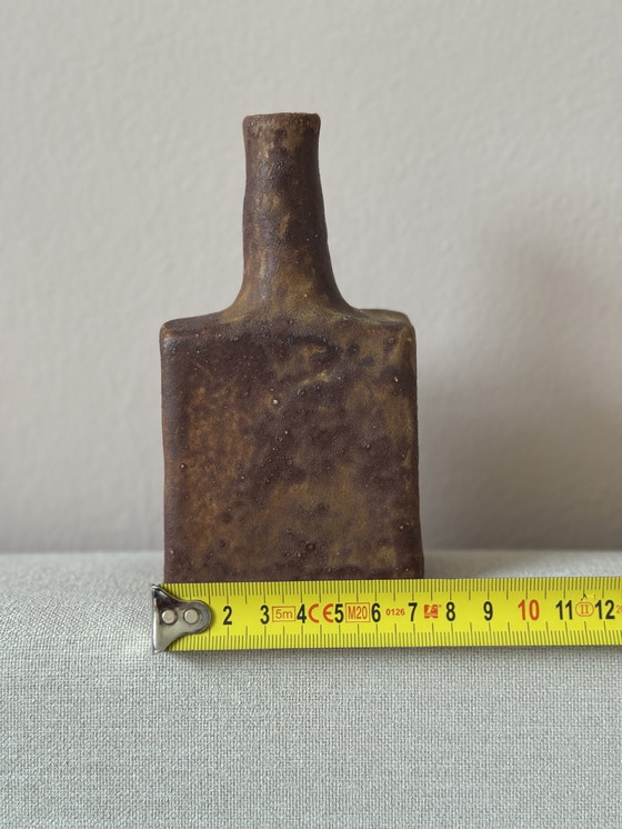 Image 1 of Jarrón de cerámica Mobach con esmalte terracota marrón, firmado