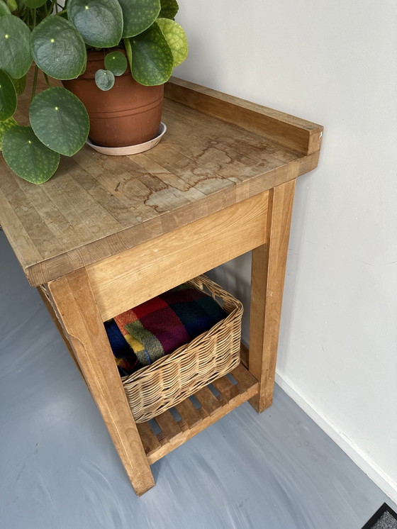 Image 1 of Mesa auxiliar Eiken Hábitat