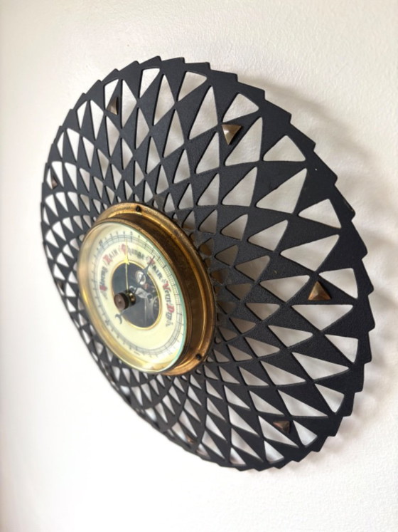 Beautiful vintage MCM starburst or sunburst barometer 50s 60s, Clocks, Glass, Metal, Black (photo 3 of 7)
