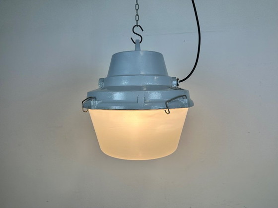 Image 1 of Lampada a sospensione industriale in alluminio pressofuso grigio, anni '80