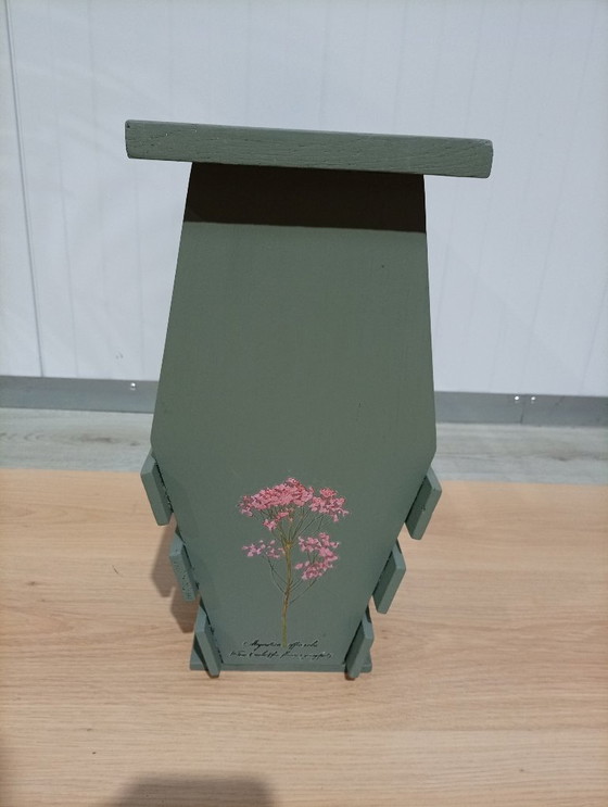 Image 1 of Magazine rack