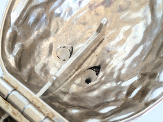 Image 1 of Casse-noix vintage en noyer plaqué argent