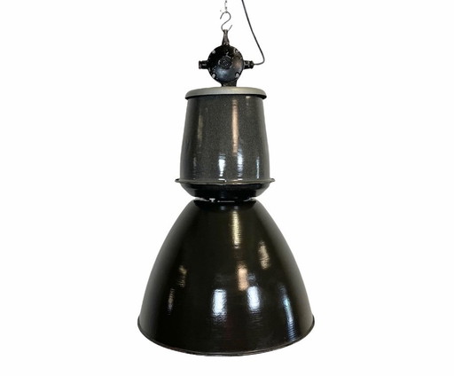 Grande lampada industriale in smalto nero di Elektrosvit, anni '60