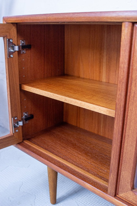 Vetrina, credenza e cassettiera vintage in teak, design danese, stile metà secolo. – Vetrine, Wood (photo 7 of 15)