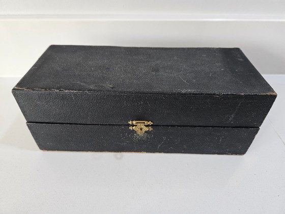 Image 1 of Dessous de verre en cristal taillé dans une boîte