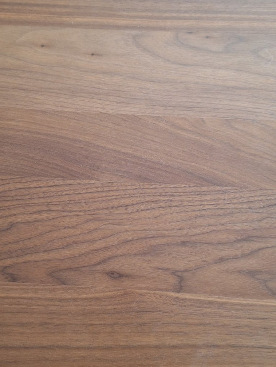 Image 1 of Table de salle à manger en noyer du Nouveau Monde de Bree