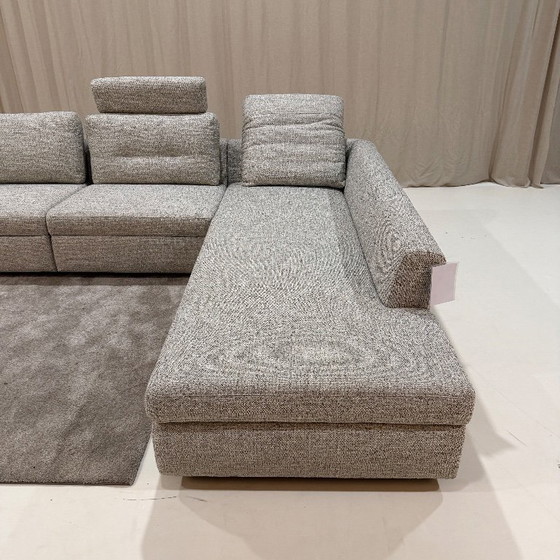 Image 1 of Le canapé d'angle Bas avec fonction relaxation de Moome