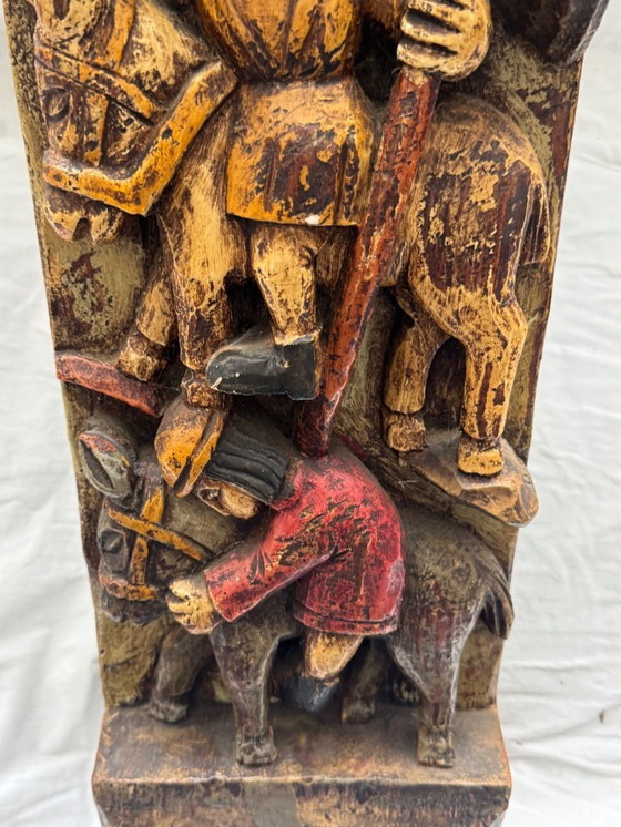 Image 1 of Polychroom houtsnijwerk