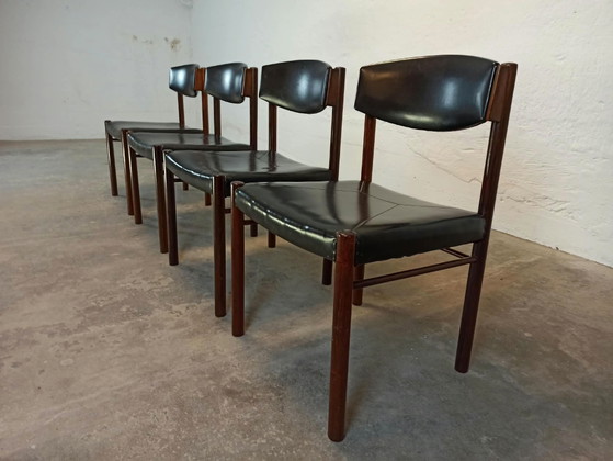 Lot de 4 chaises de salle à manger mid-century, Skaï, Bois, Noir (photo 4 sur 15)