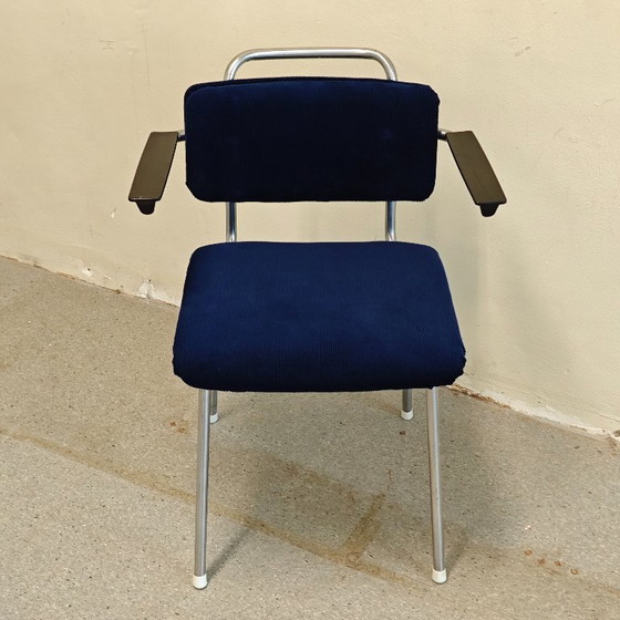 Chaise Gispen vintage bleue – Chaises de salle à manger, Aluminium (photo 3 of 6)