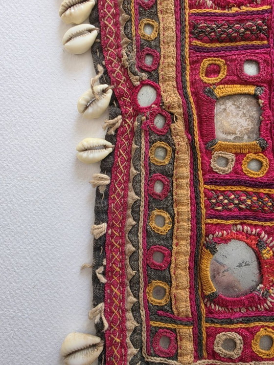 Gala ceremonial bordada Banjara de la India – Objetos decorativos, Cotton (photo 4 of 10)