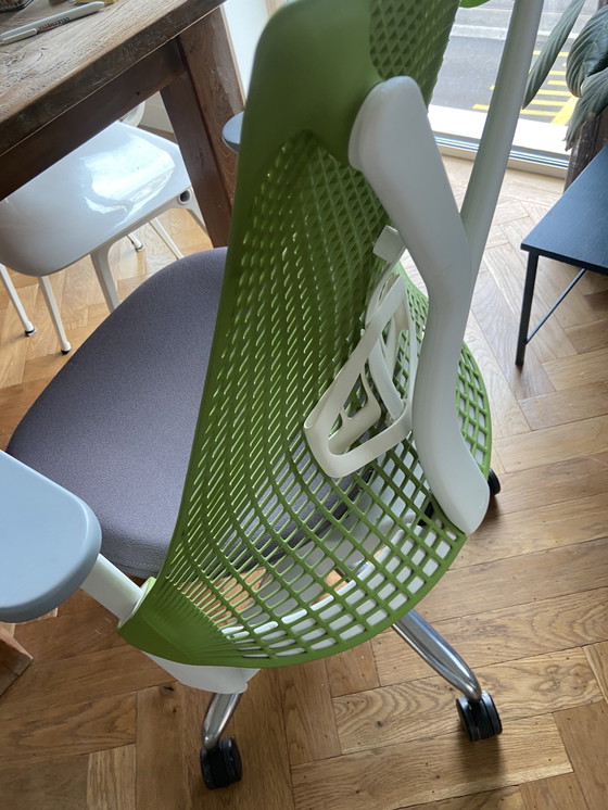 Image 1 of Sayl rug frame voor een Herman Miller bureaustoel