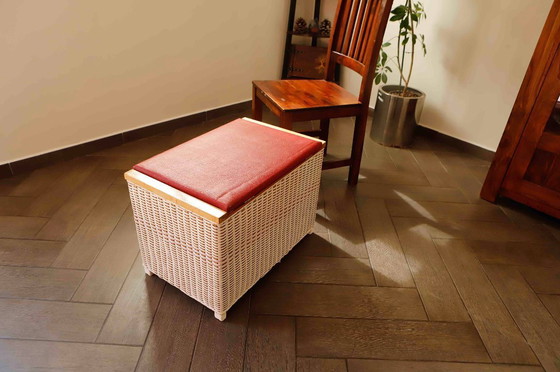 Image 1 of Cassapanca in rattan retrò per sedersi e riporre oggetti