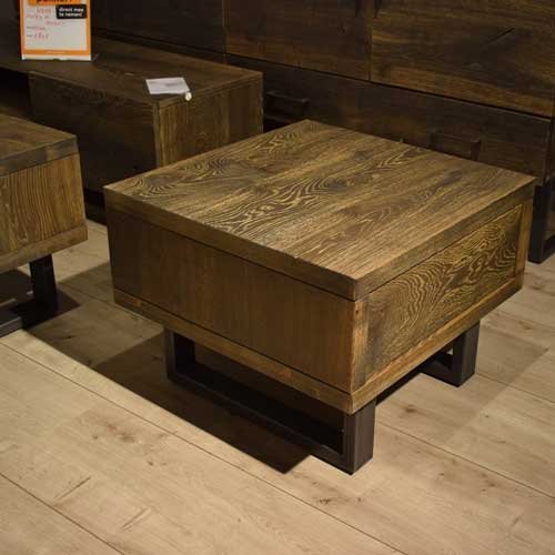Table basse robuste de marque privée
