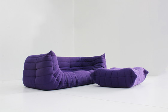 Image 1 of Ligne Roset Togo Sofa Met Armleuningen En Poef Van Michel Ducaroy