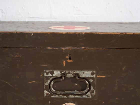 Valise médicale vintage Croix-Rouge (c.1940) #4 – Objets déco, Rustic (photo 26 of 40)