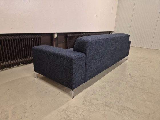 Image 1 of Montel Romero – 3-Sitzer-Sofa – Blau – Stoff – Hocker – Design