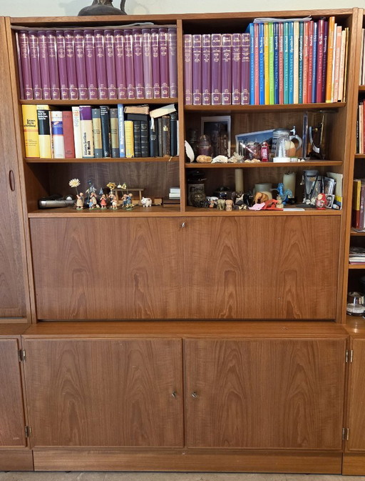 Scandin. Designer secretary by Poul Hundevad, teak, vintage