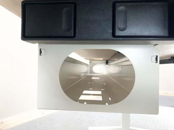 Image 1 of Scrivania Ahrend