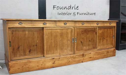 Mostrador de tienda antiguo vintage / isla de cocina / aparador