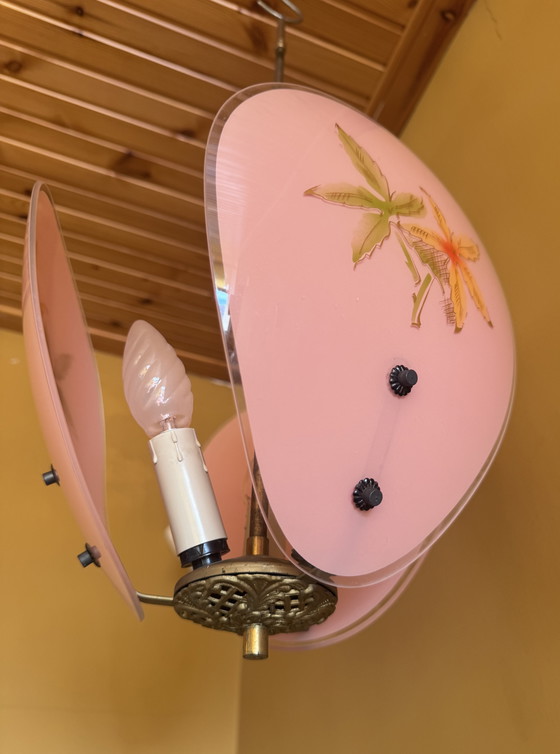 Image 1 of Lustre vintage des années 1960 en verre rose décoré de motifs floraux