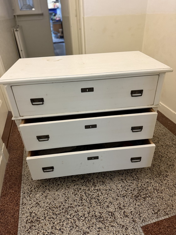 Antique White Chest of drawers (Art Nouveau Handles) – Wood, Brass (photo 3 of 5)