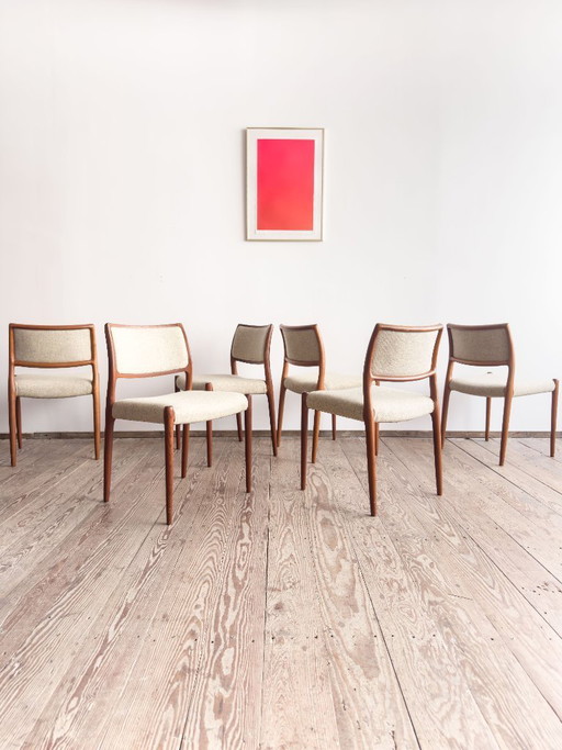 Set van 6 teakhouten eetkamerstoelen van Niels O. Møller voor J.L. Moller, model 80