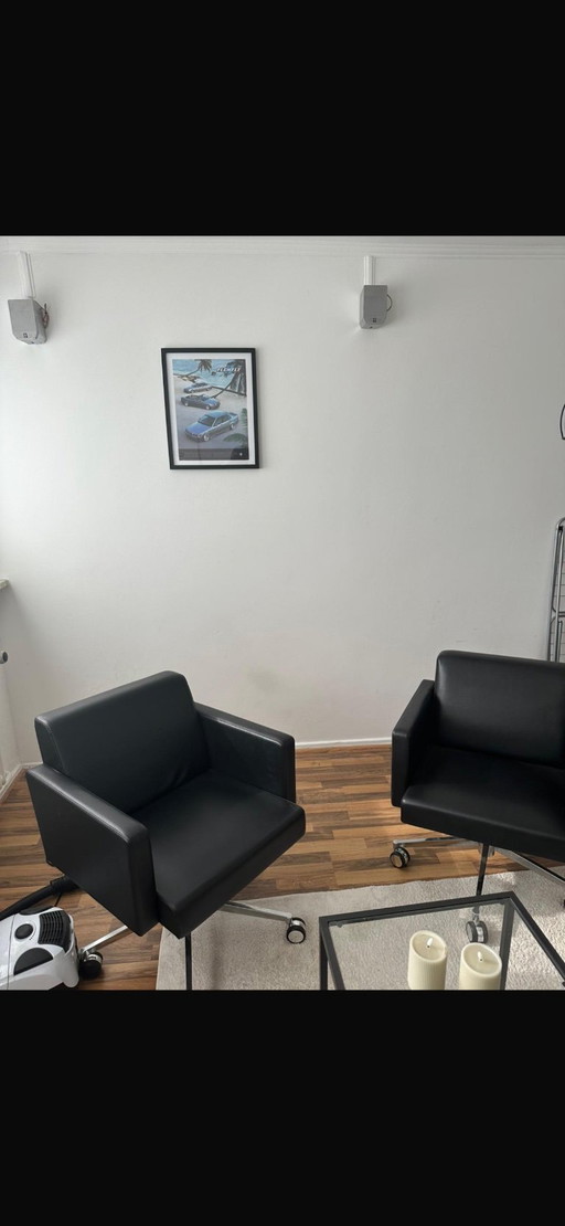 2 fauteuils en cuir Poltrona Frau | Chaise de bureau design classique | Chaise de conférence