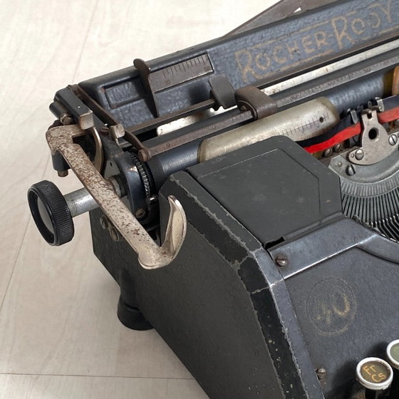Vintage 1940's Rocher Rooy typemachine – Decoratieve objecten, Metal (photo 9 of 10)