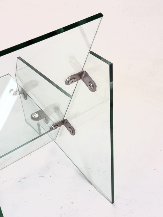 Image 1 of Silla de diseño poco común fabricada íntegramente en vidrio templado