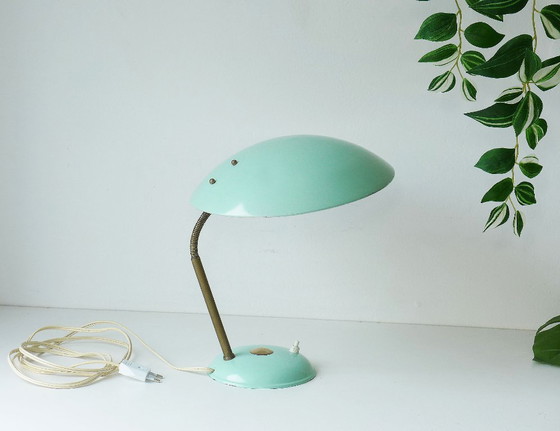 Image 1 of Lampe de table vintage, lampe de bureau, années 50, 60, 70, lampe cosaque en métal en forme d'OVNI, vert menthe