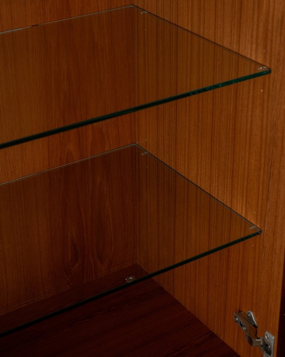 Vitrine arquée Mid Century par Brinkmann, années 1980 – Bois (photo 8 of 20)
