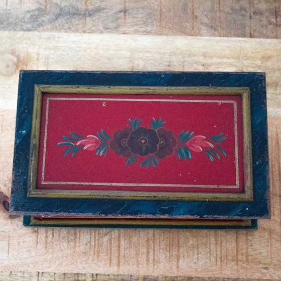 Image 1 of Boîte en bois Hindeloopen peinte à la main, style vintage, art populaire frison
