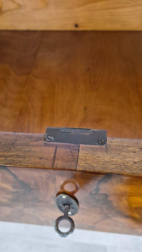 Image 1 of Cómoda Art Déco Emiliana de diseño lujoso