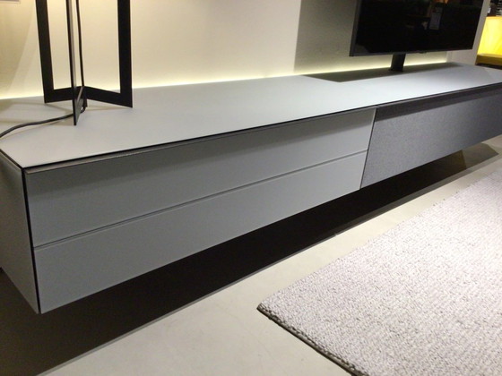 Image 1 of Mobile TV Spectral Scala