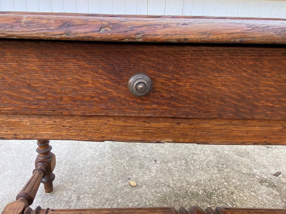 Image 1 of Schreibtisch mit 2 Schubladen, massive Eiche, 130 x 71 cm