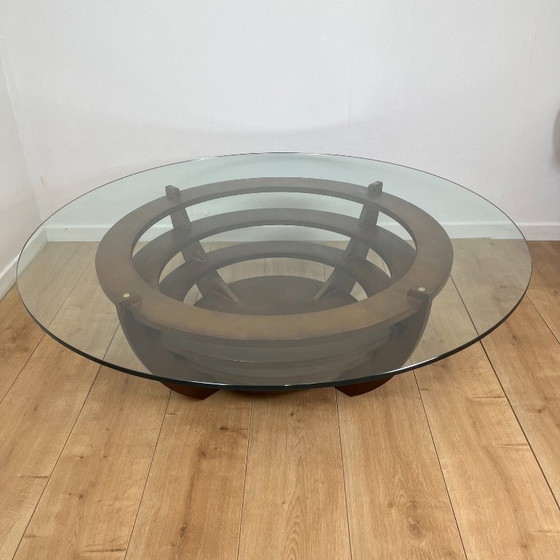 Image 1 of Skulpturaler Couchtisch mit konzentrischen Ringen, Glas und Holz, um 1985