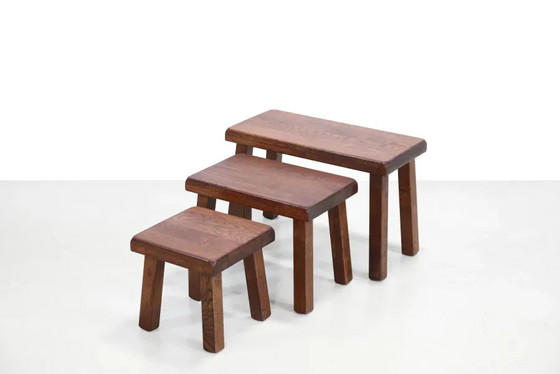 Set aus drei brutalistischen Eichenholz-Beistelltischen aus den 1970er Jahren – Wood (photo 2 of 6)