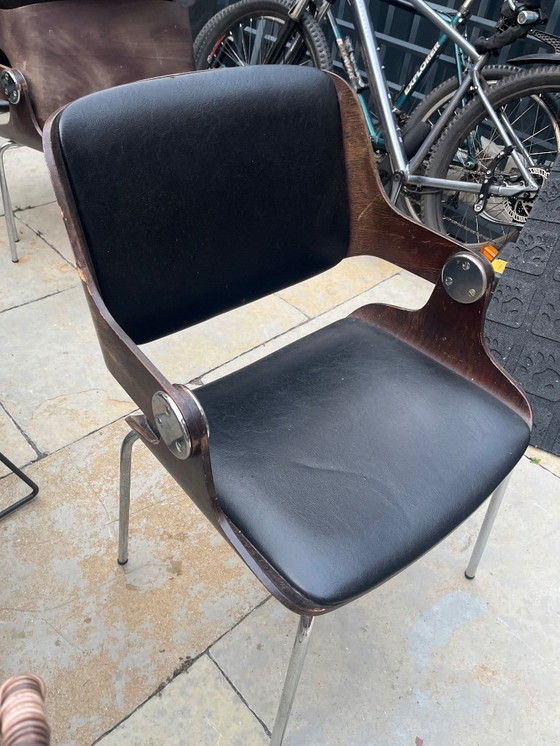Image 1 of 6 retro design stoelen Eugen Schmidt waarvan 4 in prima staat 