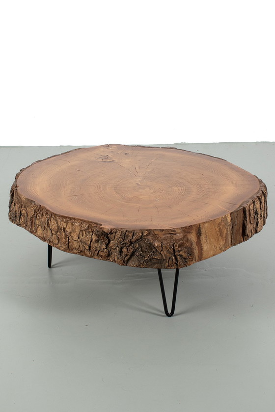 Image 1 of Table de coffre avec nouveaux pieds en boucle