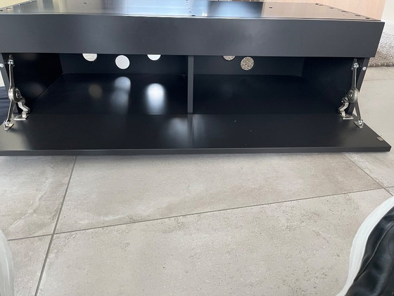 Image 1 of Bellissimo mobiletto di design moderno e in buone condizioni