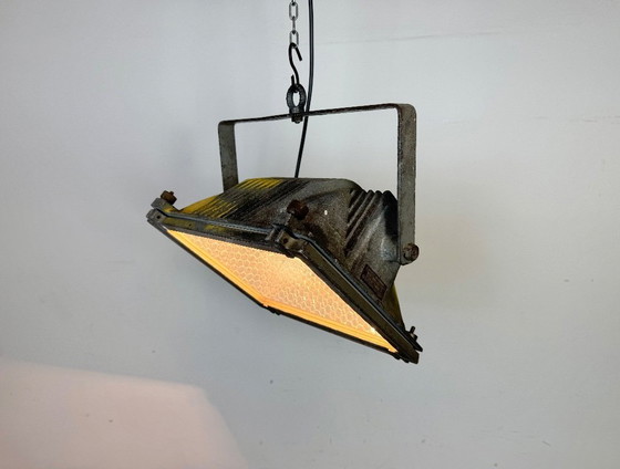 Image 1 of Faretto da teatro vintage grigio con copertura in vetro, anni '80